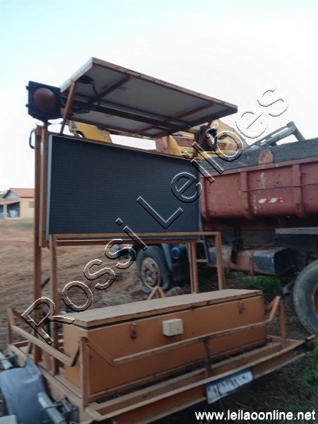  REBOQUE - ESTRUTURA DE PAINEL DE MENSAGEM VARIAVEL /REBOQUE - PMV/ANO 2010